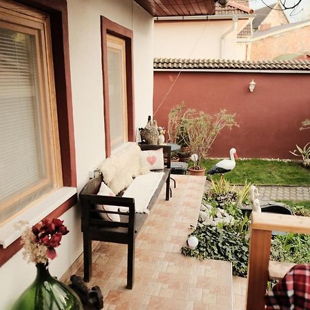 Kishaz Apartman Eger Ngoại thất bức ảnh