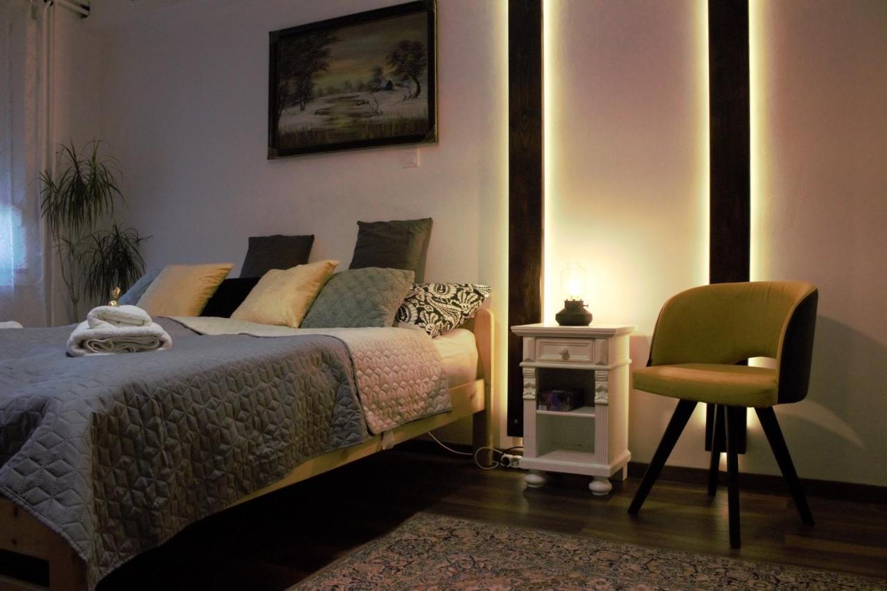 Kishaz Apartman Eger Ngoại thất bức ảnh