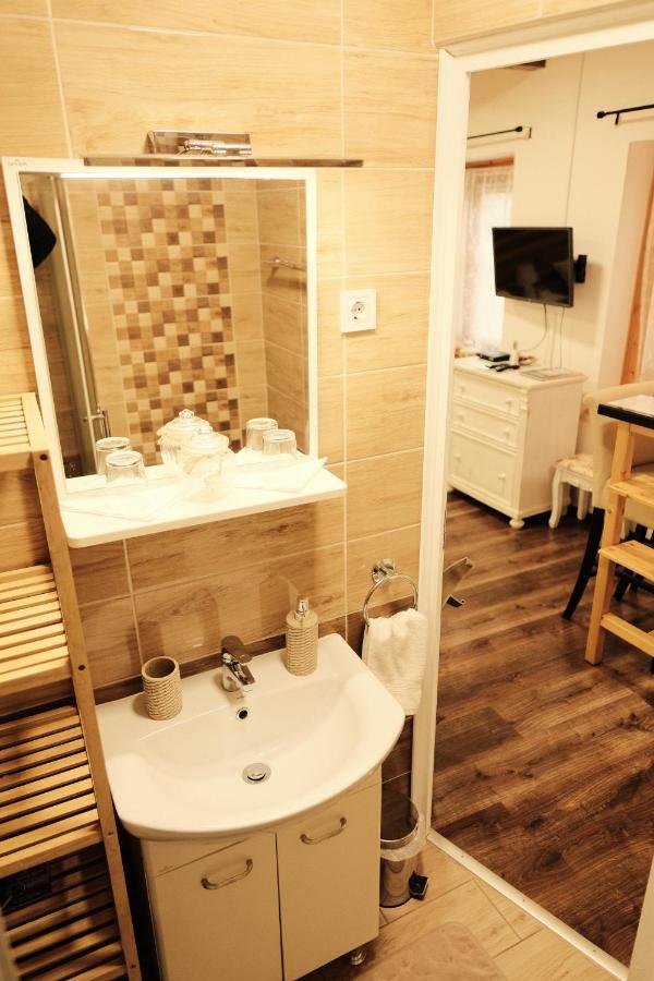 Kishaz Apartman Eger Ngoại thất bức ảnh