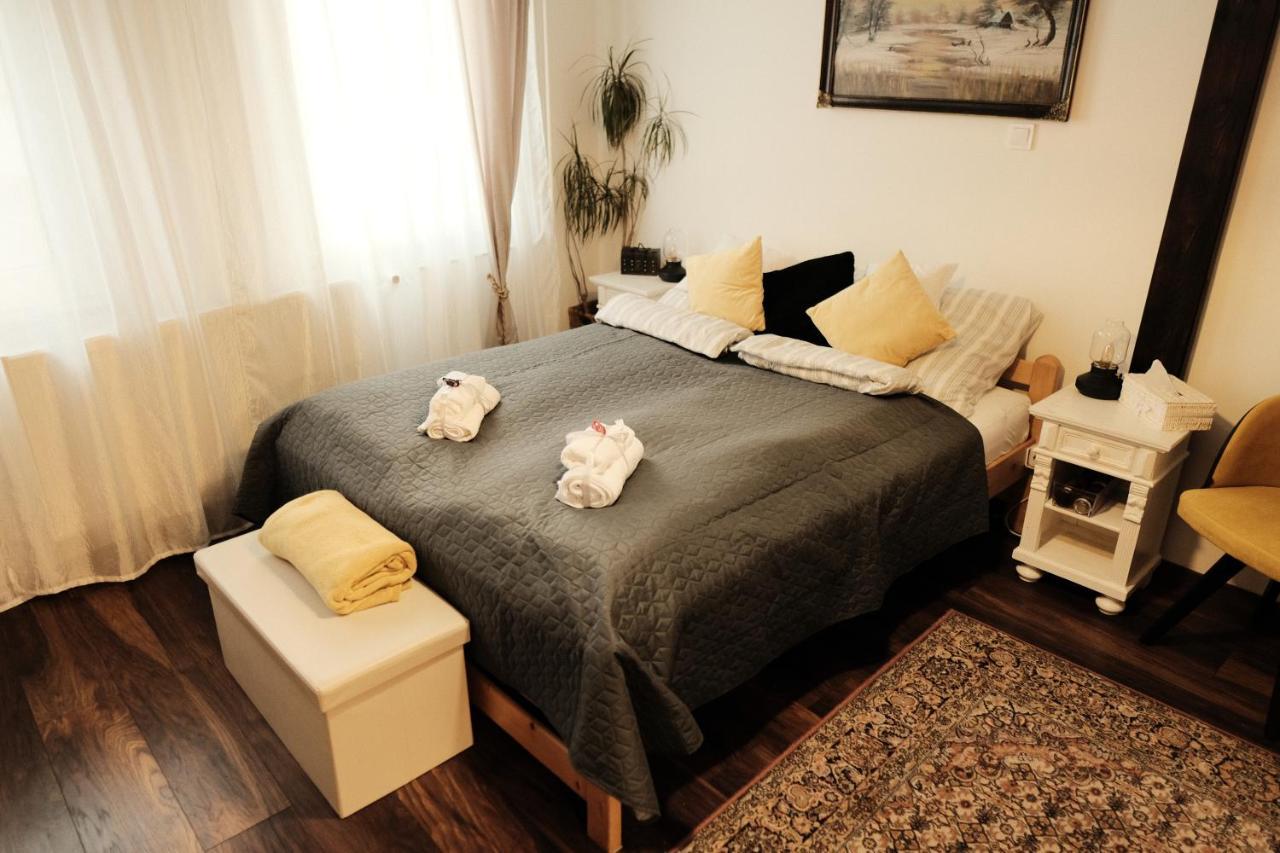 Kishaz Apartman Eger Ngoại thất bức ảnh